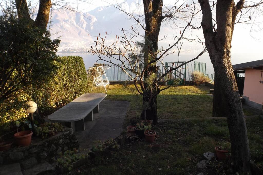 Como Lakeside Cottage - Lakefront Private Garden With Private Access To The Lake Onno ภายนอก รูปภาพ